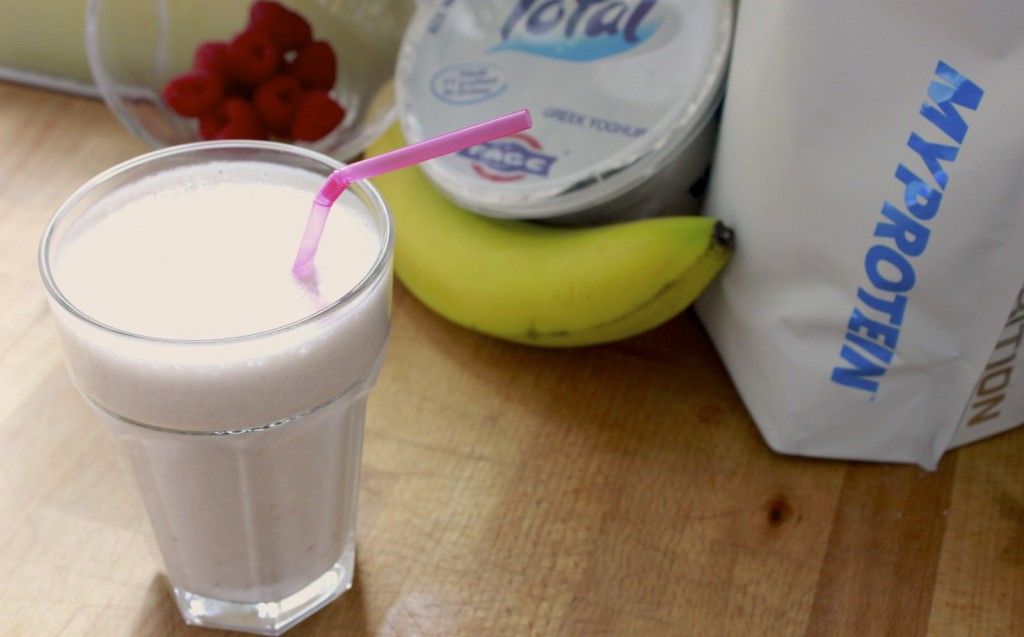 Post workout smoothie with whey